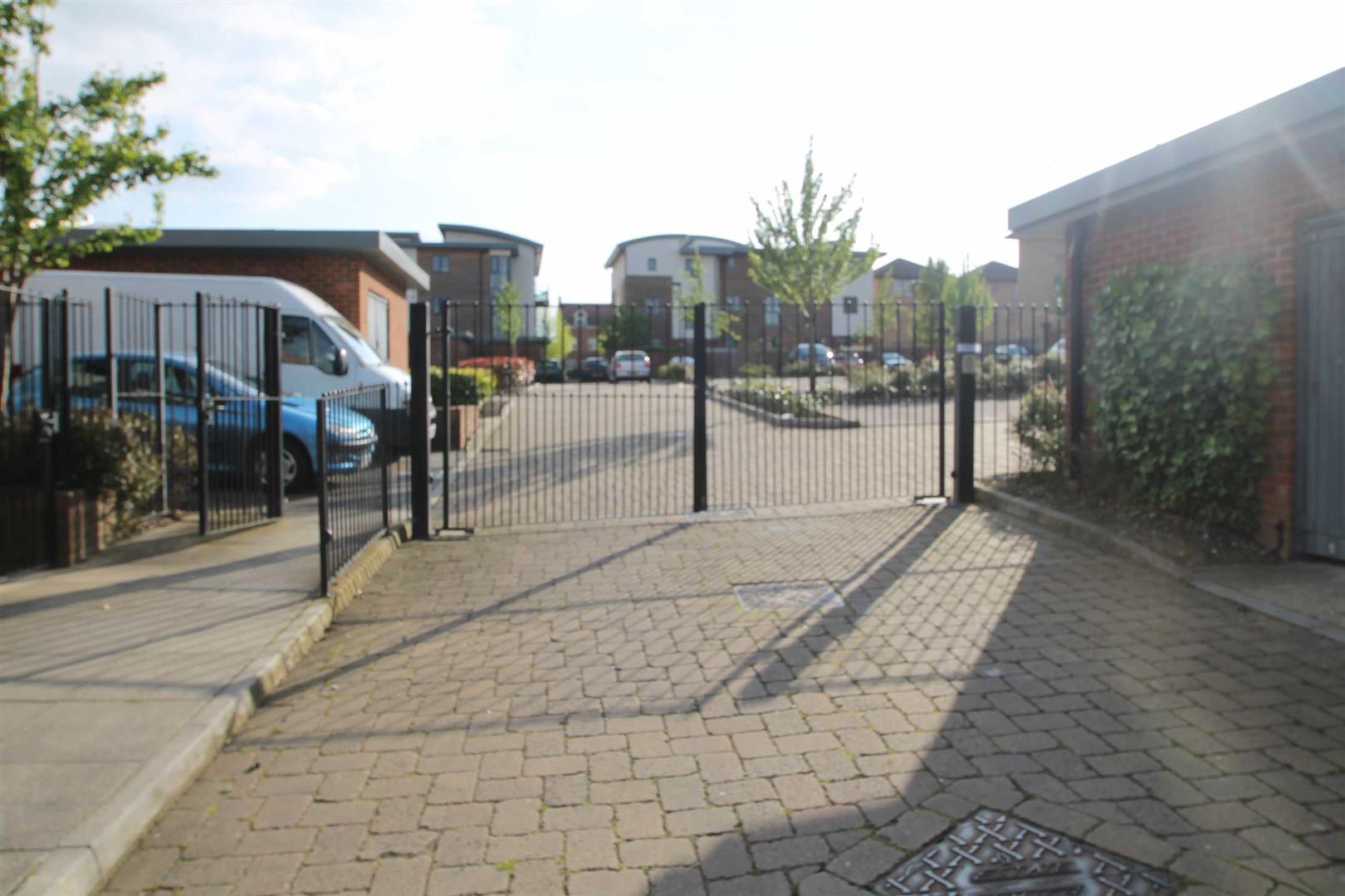 Dunthorne Way, Grange Farm, Milton Keynes